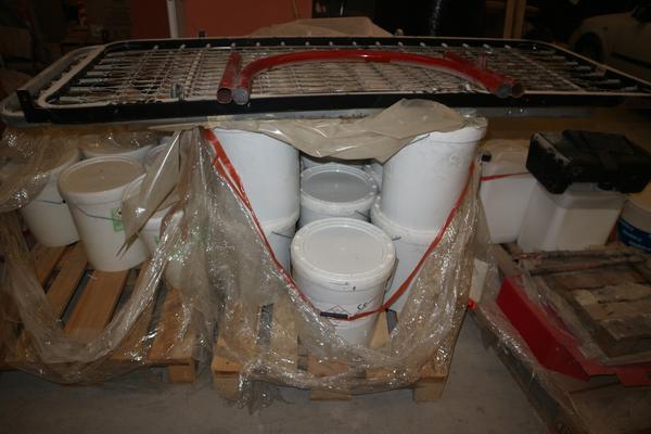 22#2905 Sacchi Kerakoll e attrezzature edili in vendita - foto 9