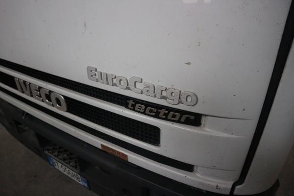 29#2905 Autocarro Iveco Eurocargo Tector in vendita - foto 3