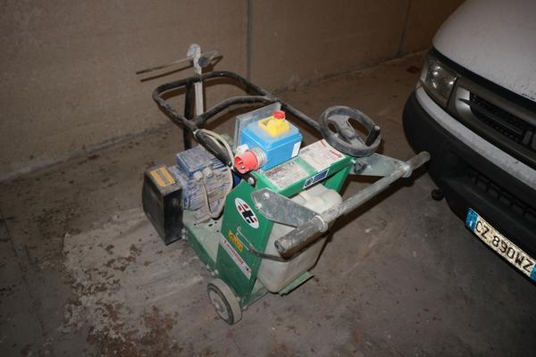 34#2905 Attrezzature edili in vendita - foto 17