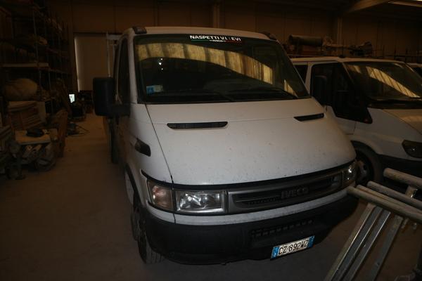 35#2905 Autocarro Iveco in vendita - foto 3