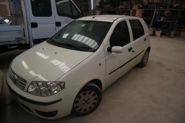 40#2905 Automobile Fiat Punto in vendita - foto 3