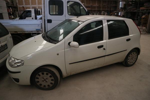 40#2905 Automobile Fiat Punto in vendita - foto 4