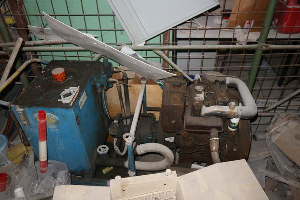 47#2905 Mescolatori da cemento Bunker e pompa stuccatura in vendita - foto 4