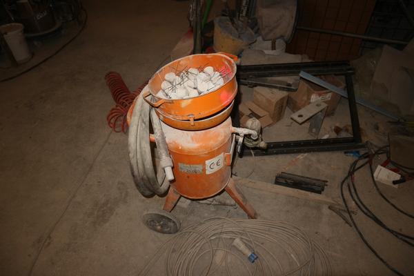 48#2905 Attrezzature edili in vendita - foto 1