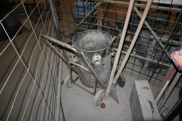 48#2905 Attrezzature edili in vendita - foto 4