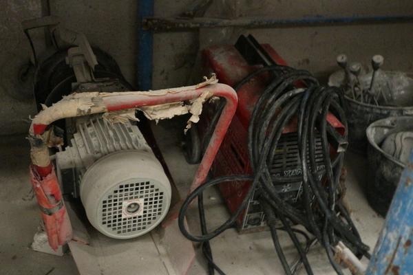 48#2905 Attrezzature edili in vendita - foto 7