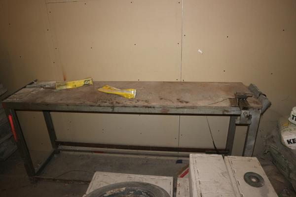 51#2905 Banchi da lavoro e arredi officina in vendita - foto 1