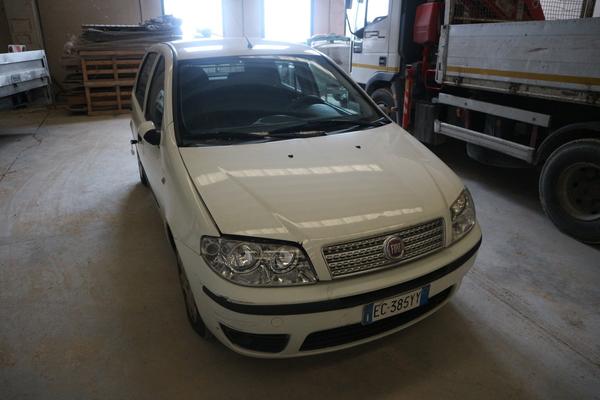 53#2905 Automobile Fiat Punto in vendita - foto 3