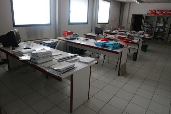 7#2905 Arredi e attrezzature ufficio in vendita - foto 1