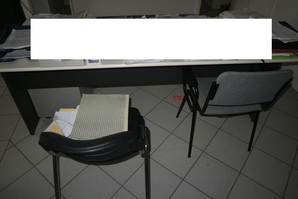 7#2905 Arredi e attrezzature ufficio in vendita - foto 27