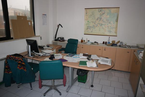 14#2907 Arredi e attrezzature da ufficio in vendita - foto 1