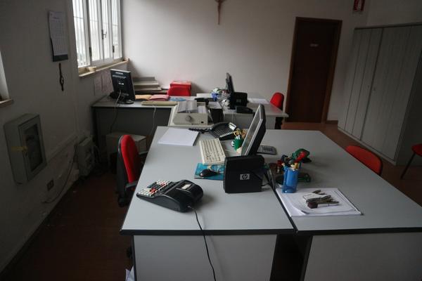 6#2912 Arredi e attrezzature da ufficio in vendita - foto 6