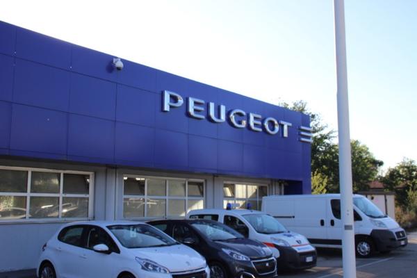 3#2913 Insegne Peugeot in vendita - foto 3
