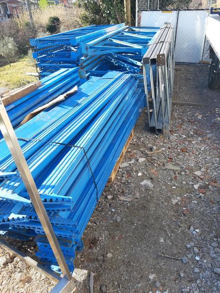 Logistica in vendita