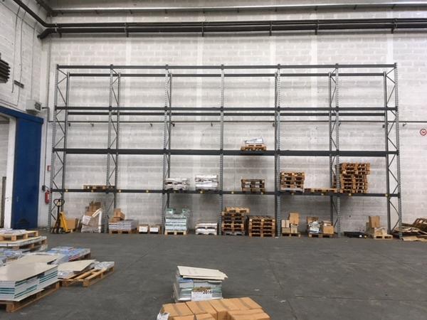 Logistica in vendita