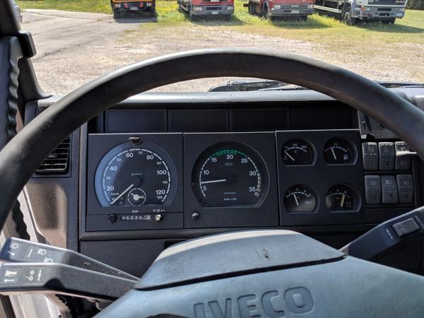 12#2947 Autocarro telonato Iveco Eurocargo 80E21 in vendita - foto 9