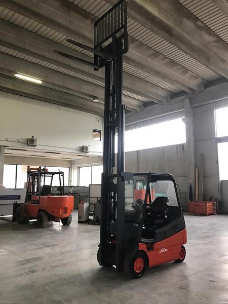 16#2947 Carrello elevatore Linde E20 in vendita - foto 8