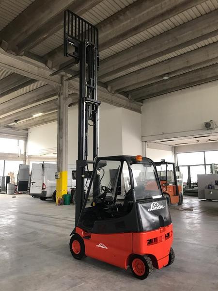 16#2947 Carrello elevatore Linde E20 in vendita - foto 11