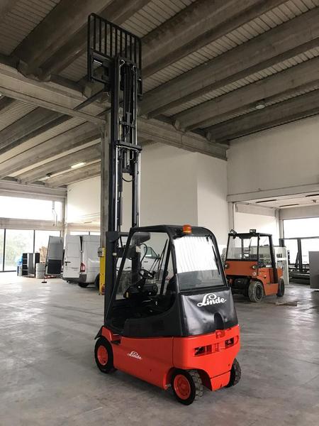 16#2947 Carrello elevatore Linde E20 in vendita - foto 12