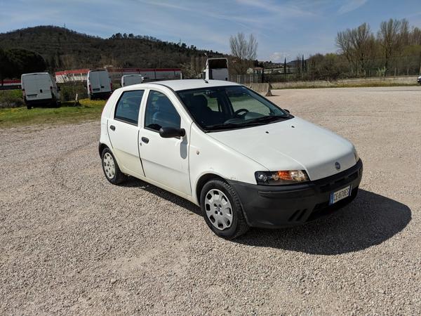 22#2947 Fiat Punto Van in vendita - foto 2