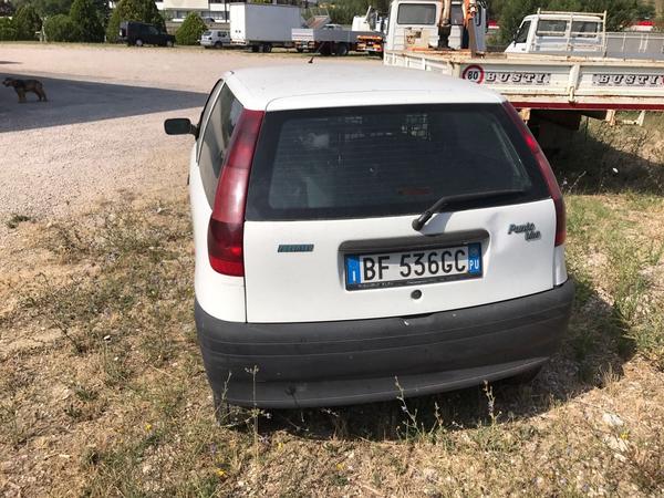 9#2947 Fiat Punto Van in vendita - foto 2
