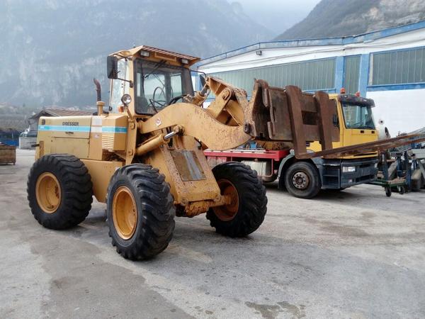 11#2949 Payloader Dresser 515 C in vendita - foto 1