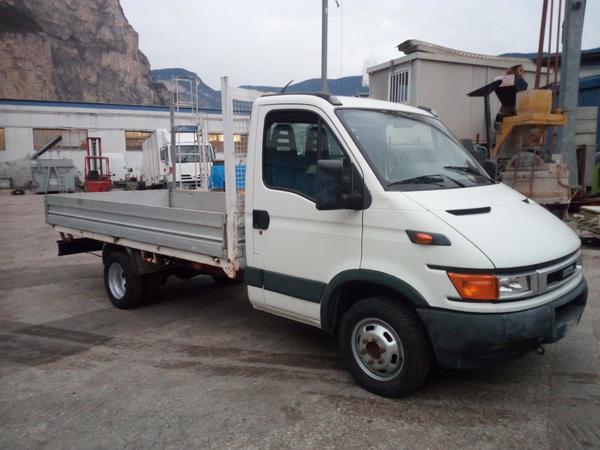 34#2949 Autocarro Iveco 35C11A in vendita - foto 1