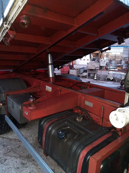 57#2949 Iveco Magirus con gru in vendita - foto 17