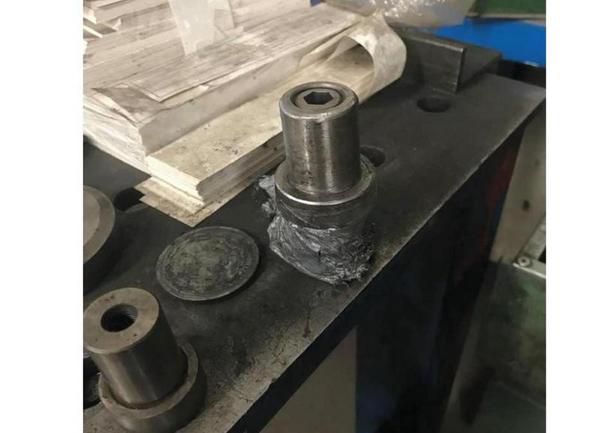 25#2960 Attrezzature officina in vendita - foto 2