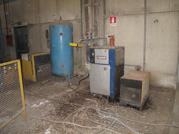 3#2961 Compressore Kaeser e carrello elevatore Carer in vendita - foto 6