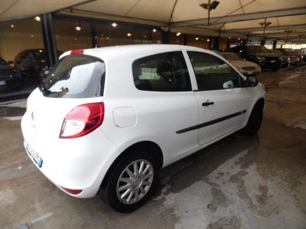 6#2962 Autovettura Renault Clio in vendita - foto 3