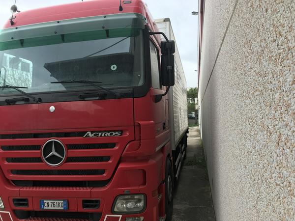 8#2968 Autocarro Mercedes Actros in vendita - foto 8