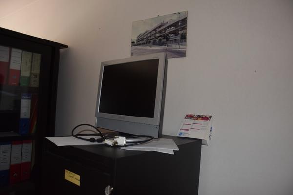 1#2975 Arredi e attrezzature per ufficio in vendita - foto 18