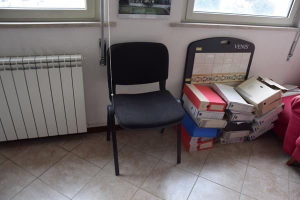 1#2975 Arredi e attrezzature per ufficio in vendita - foto 31