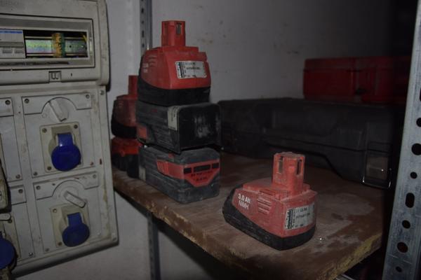 2#2988 Trapani Hilti e tubi in rame in vendita - foto 157