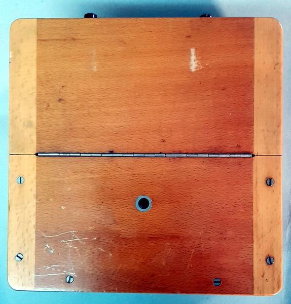 46#2991 Amperometro vintage con cassa in legno in vendita - foto 3