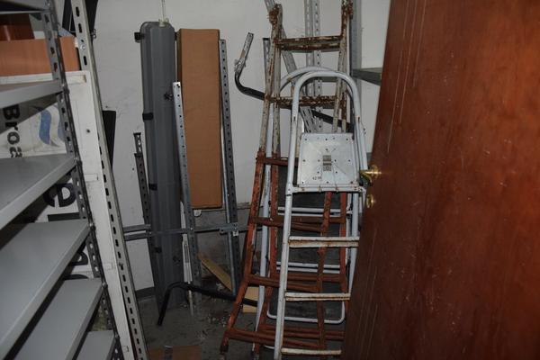 7#3051 Attrezzature da ufficio e scaffalature in vendita - foto 9