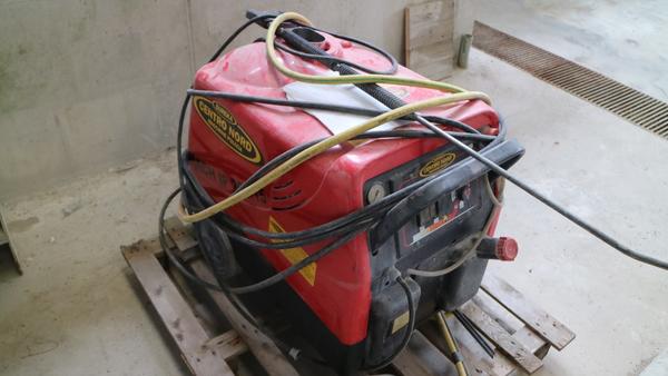 2#3053 Macchinari  lavorazione marmo e carrello elevatore Clarck in vendita - foto 16