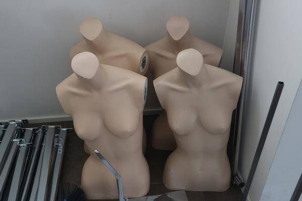 2#3054 Arredamento per negozio di abbigliamento in vendita - foto 12