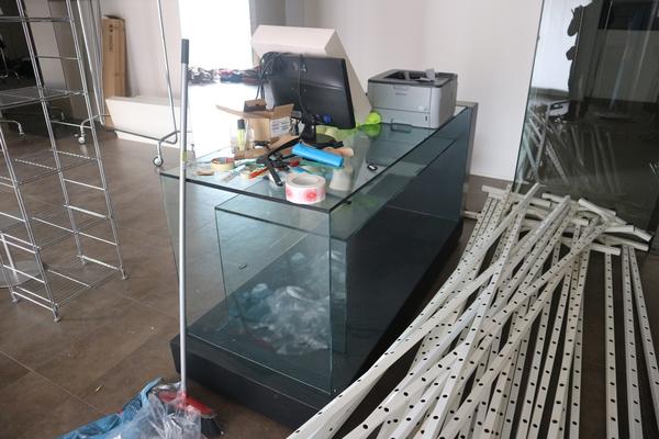 2#3054 Arredamento per negozio di abbigliamento in vendita - foto 15