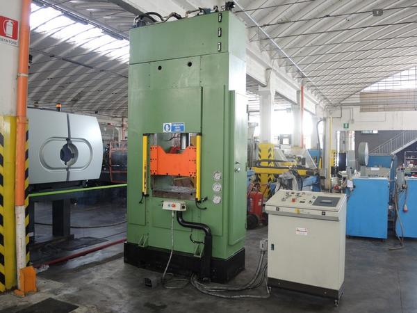 Presse a iniezione per plastica in vendita