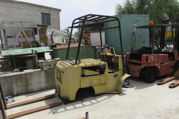 21#3066 Carrelli elevatori dismessi in vendita - foto 16