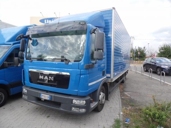 Autocarri in vendita
