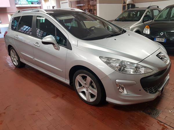 25#3073 Peugeot 3008 1.6 HDI 110 Cv Sw in vendita - foto 4