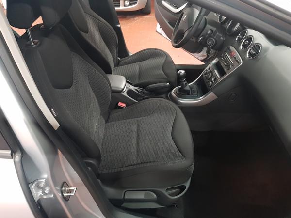 25#3073 Peugeot 3008 1.6 HDI 110 Cv Sw in vendita - foto 12
