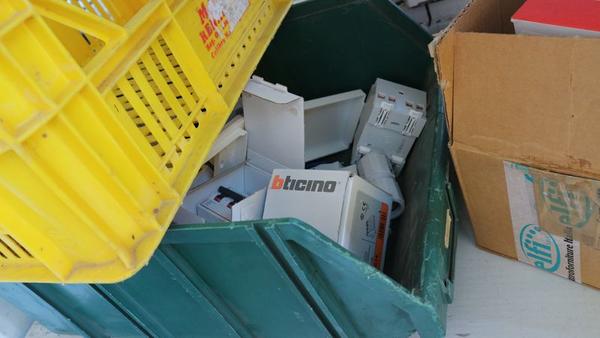 99#3074 Materiale elettrico in vendita - foto 12