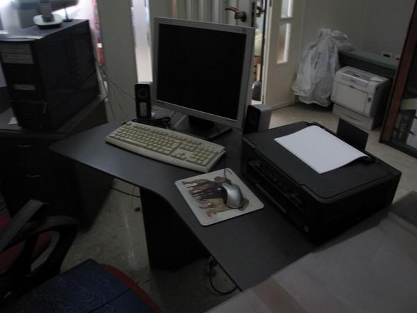1#3076 Stampanti laser Epson e arredi da ufficio in vendita - foto 1