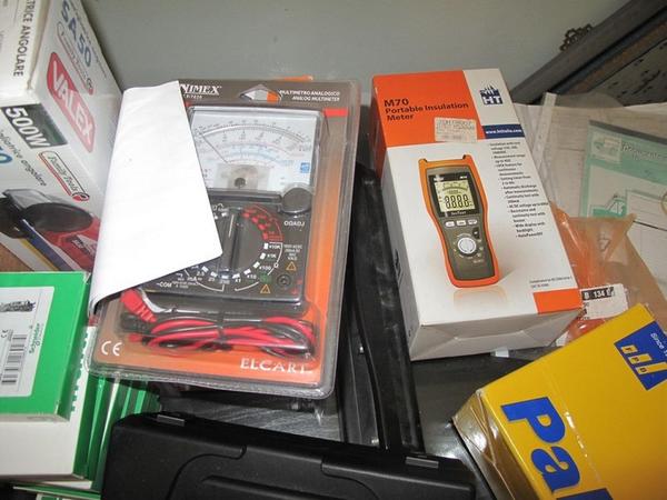 2#3076 Prese Palazzoli e spinotti elettrici in vendita - foto 1