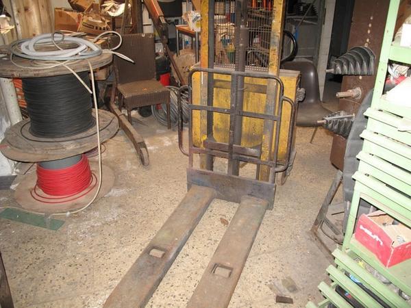 3#3076 Trapano a torretta New Drill e componenti per cablaggio in vendita - foto 19