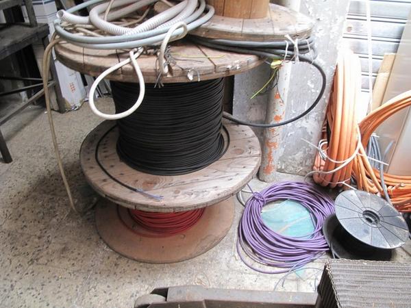 3#3076 Trapano a torretta New Drill e componenti per cablaggio in vendita - foto 26